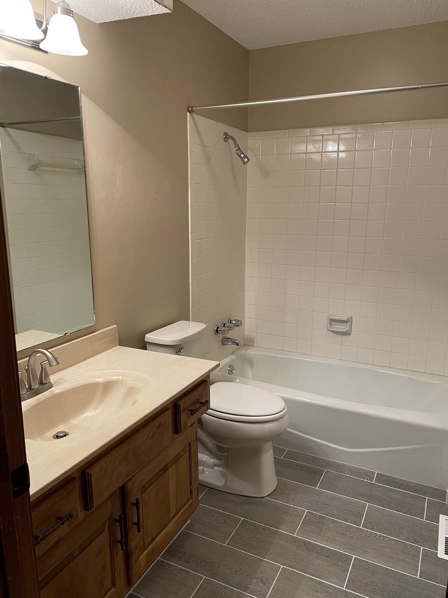 Bathroom - 15120 S Blackfeather Dr