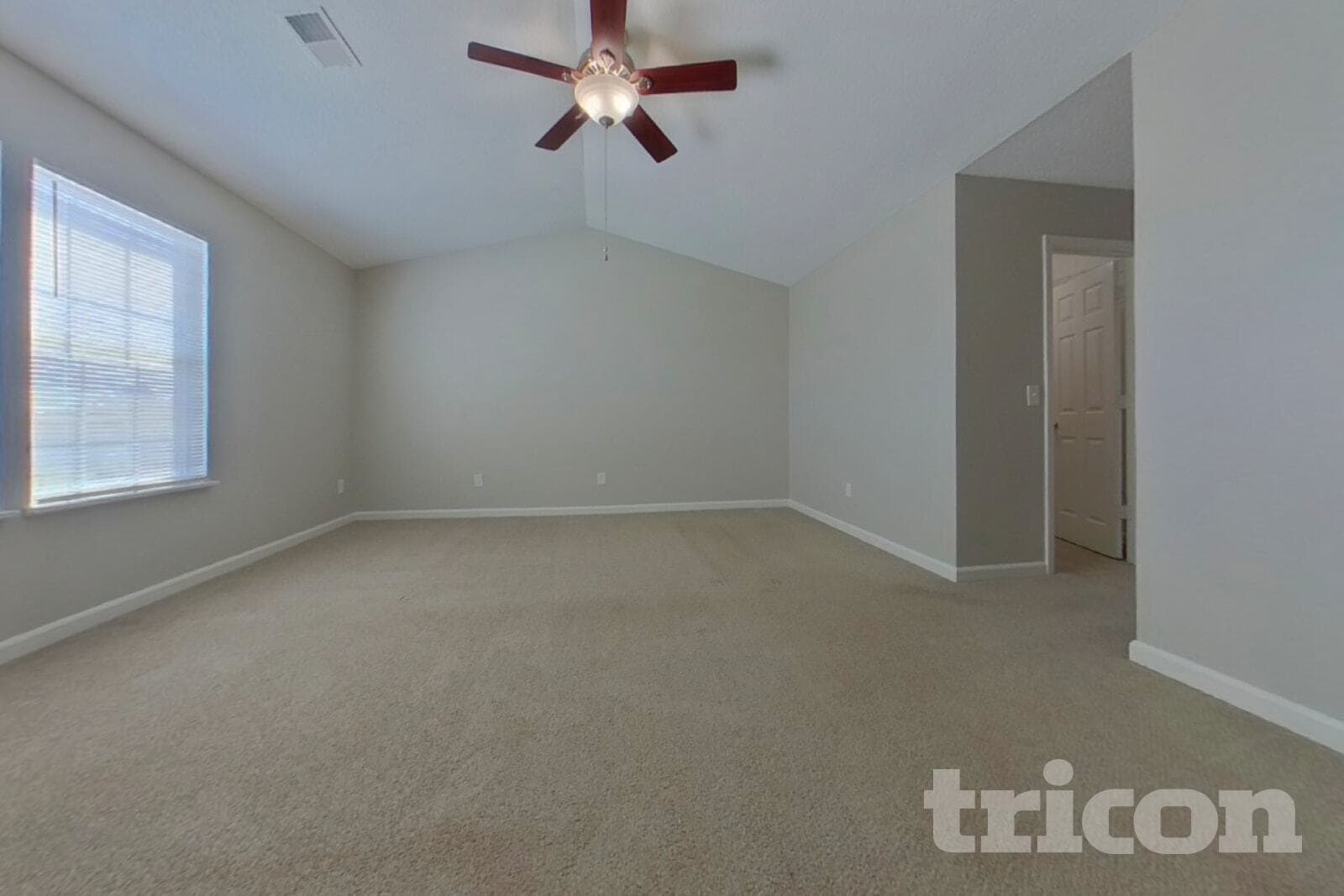 Building Photo - 390 Fox Trot Dr