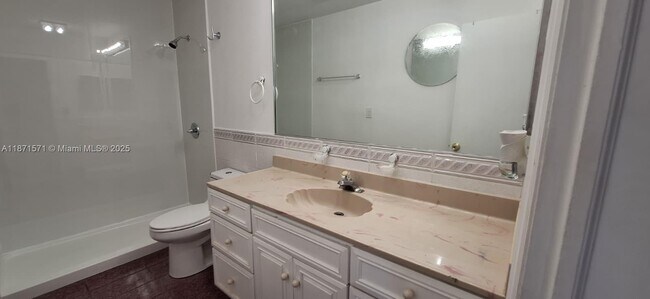 Building Photo - 15403 SW 107th Ct