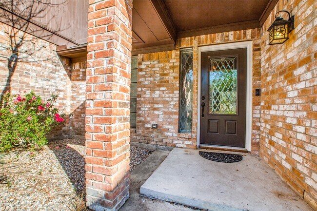 Building Photo - 24 E Torch Pine Cir