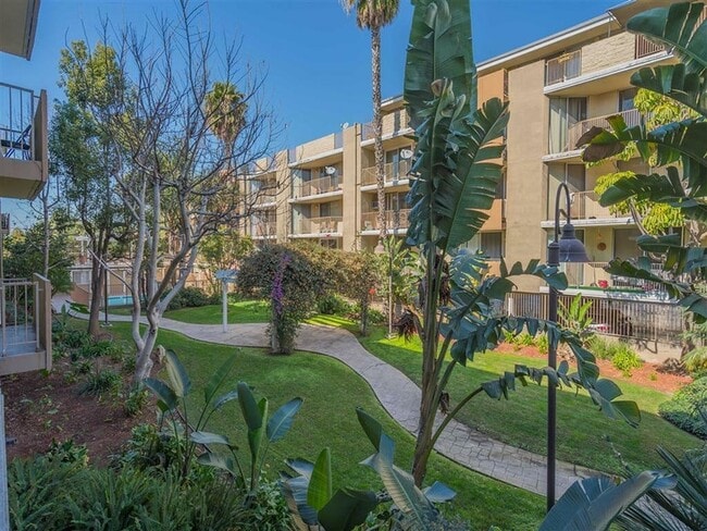 Building Photo - Westland @ Osage