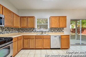 Building Photo - 6319 Big Bend Cove