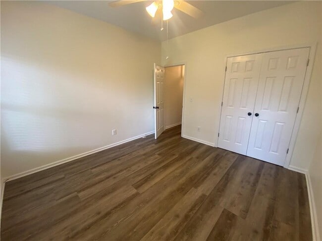 Building Photo - 805 Doe Hill Ln
