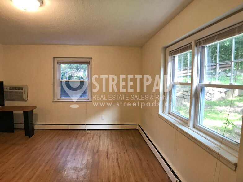 Building Photo - 2018 Commonwealth Avenue