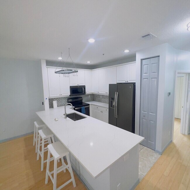 Building Photo - 4316 Main St