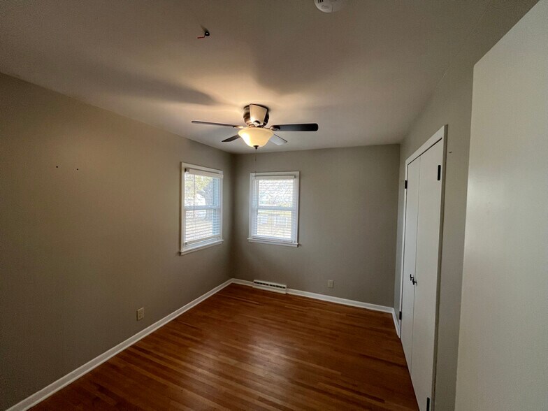 Building Photo - 601 Levee Blvd