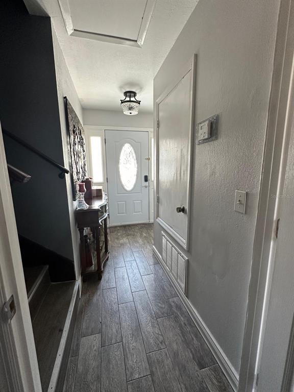 Building Photo - 4612 Mesa Verde Dr
