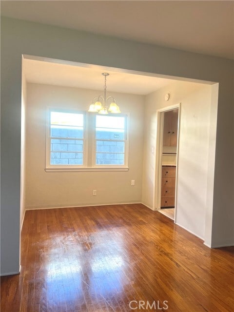 Building Photo - 810 E Tujunga Ave