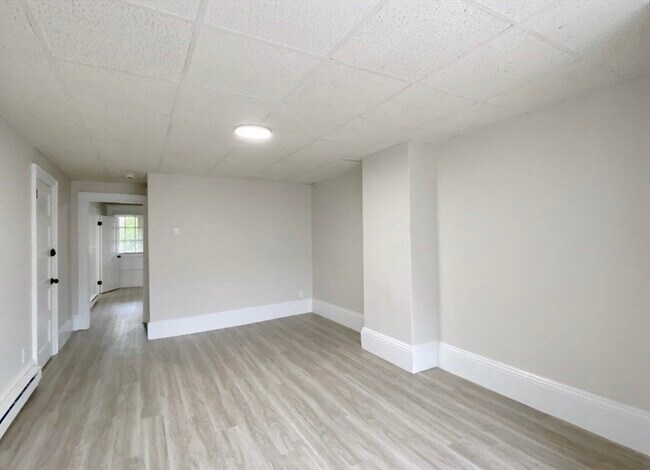 Building Photo - 124 Trenton St