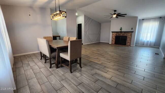 Building Photo - 9647 S 30th Dr