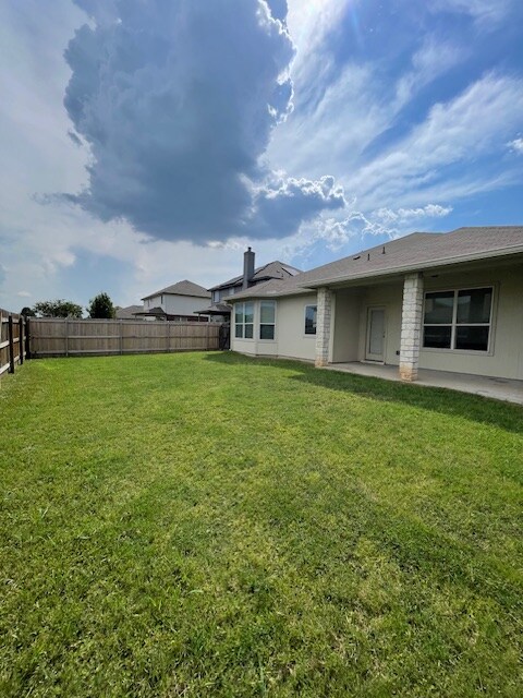 Building Photo - 6512 La Sol Ln