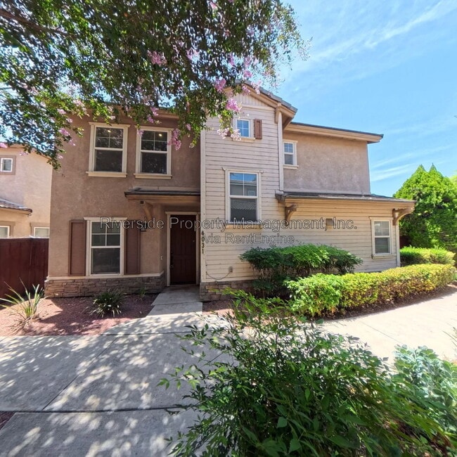Building Photo - 4031 Cey Ct