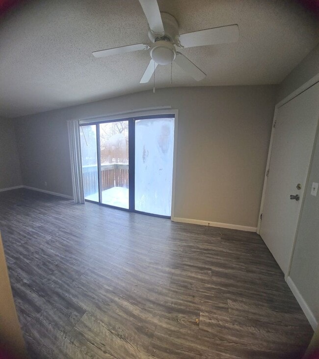 Building Photo - 318Riley