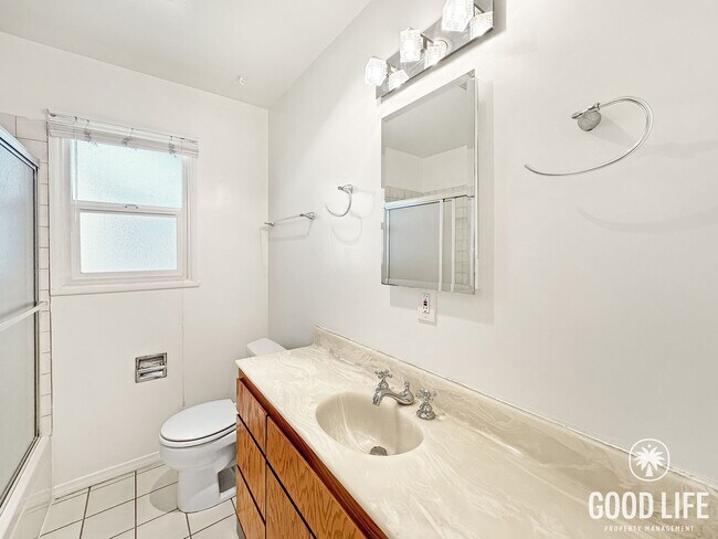 Building Photo - Charming 2BD/2BA National City Home with Fresh Updates, Backyard & Attached Garage