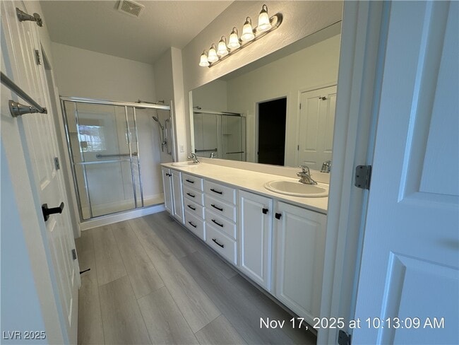 Building Photo - 2335 Meteor Shower St