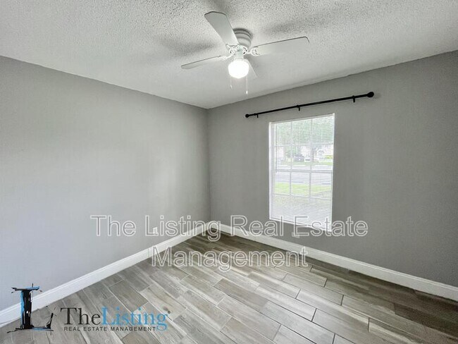 Building Photo - 13828 Timberbrooke Dr