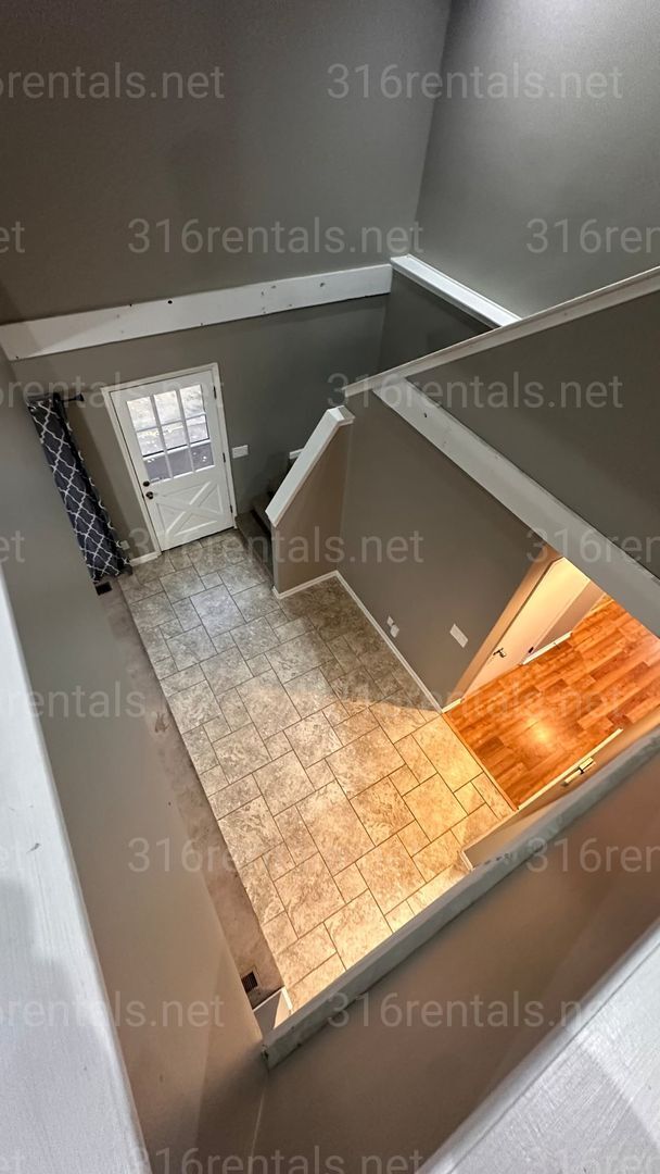 Building Photo - $1590 - 3 bedroom / 2.5 bathroom - Single Family Home *COMING SOON*