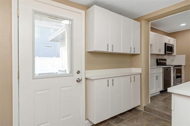 Building Photo - 4622 W El Prado Blvd