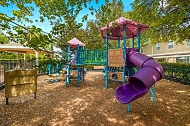 Building Photo - 2459 Caravelle Cir