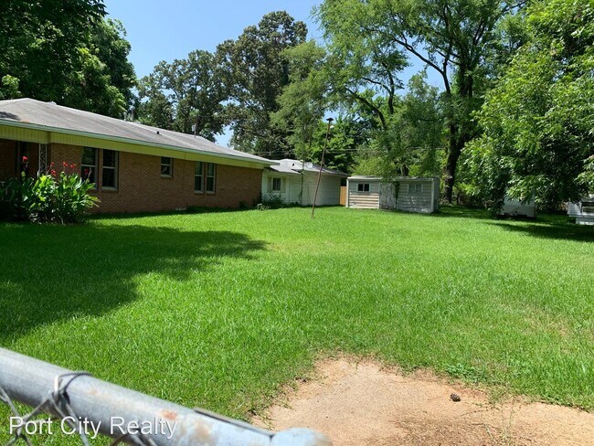 Building Photo - 3 br, 1.5 bath House - 3136 West Laurel