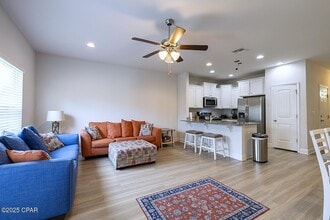 Building Photo - 1882 Pointe Dr