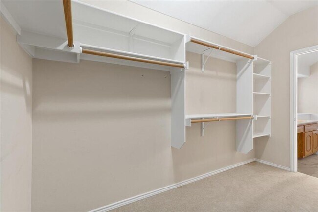 Building Photo - 207 Colby Ln