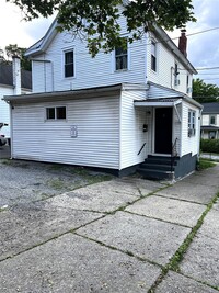 Building Photo - 95 Albany St