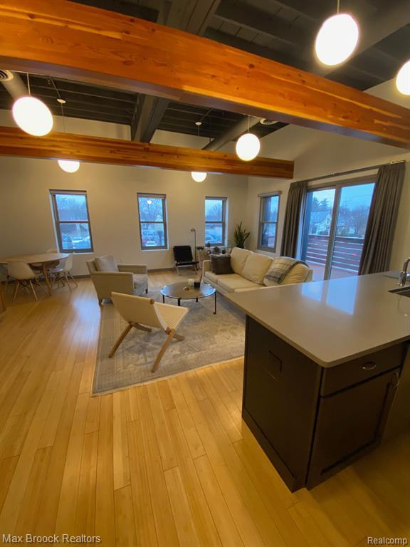 Building Photo - 510 N Main St