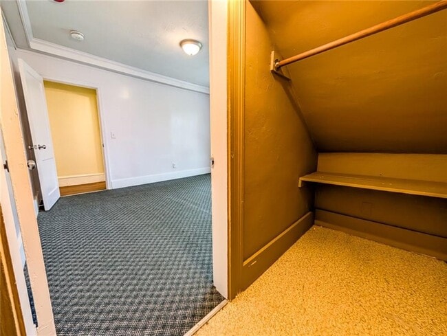 Building Photo - 1425 Manville Rd