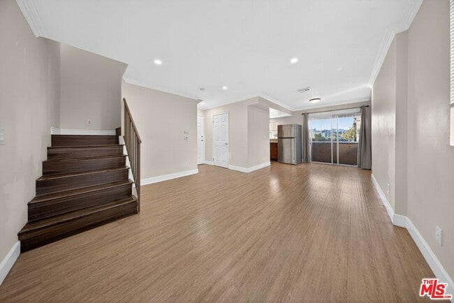 Building Photo - 11063 Cumpston St