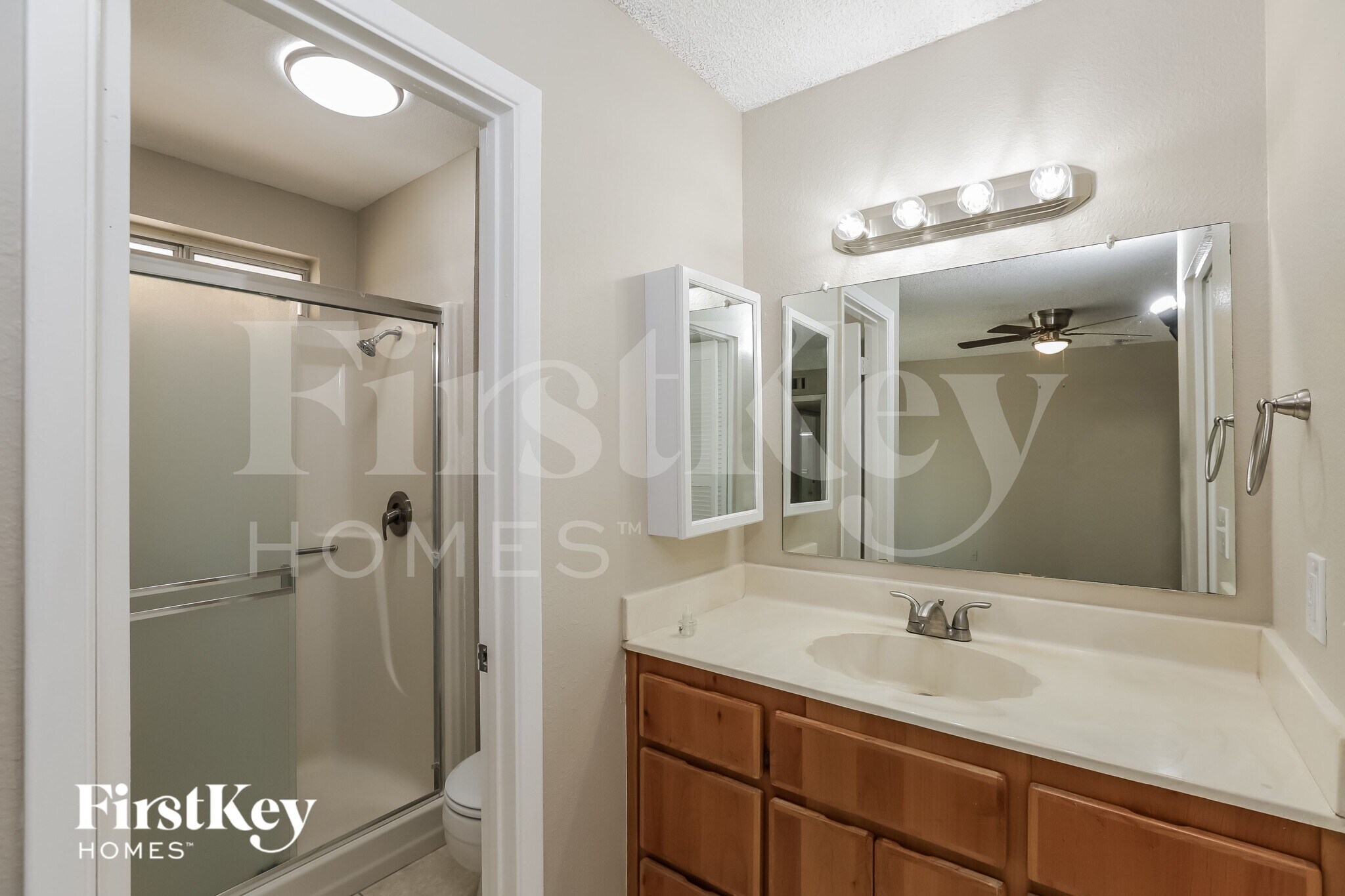 Building Photo - 1170 W Nopal Pl