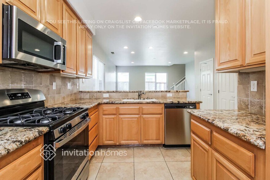 Building Photo - 3992 Tule St