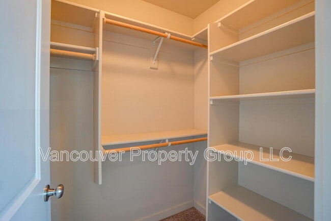 Building Photo - 187 N 44th Pl