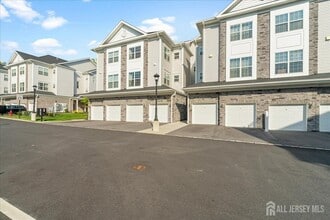 Building Photo - 33 Veterans Wy