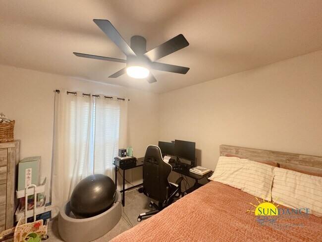 Building Photo - Stunning 4 Bedroom home in the sought-afte...
