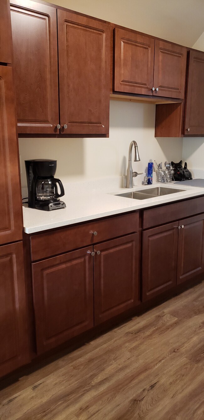 Building Photo - 2518 N Bernard St