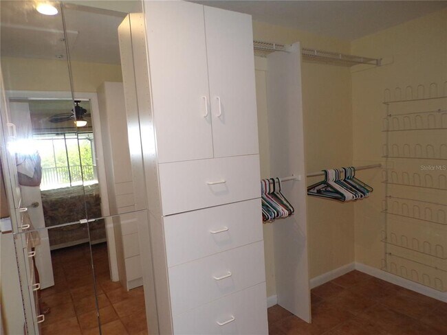 Building Photo - 1412 Grebe Ct