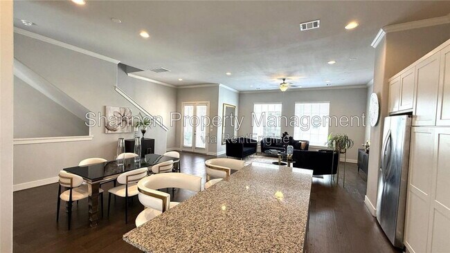 Building Photo - 10926 Brookeshire Chase Ln