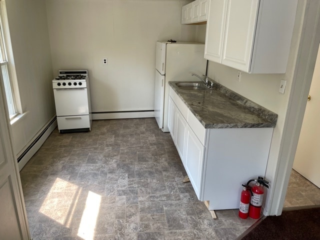 Building Photo - 27 Brown Ln