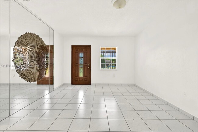Building Photo - 7435 SW 34th St
