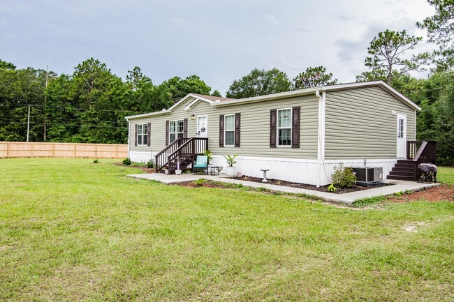 Building Photo - 4800 Davis Ln