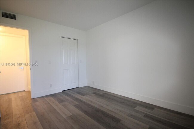 Building Photo - 301 SW 135th Ave