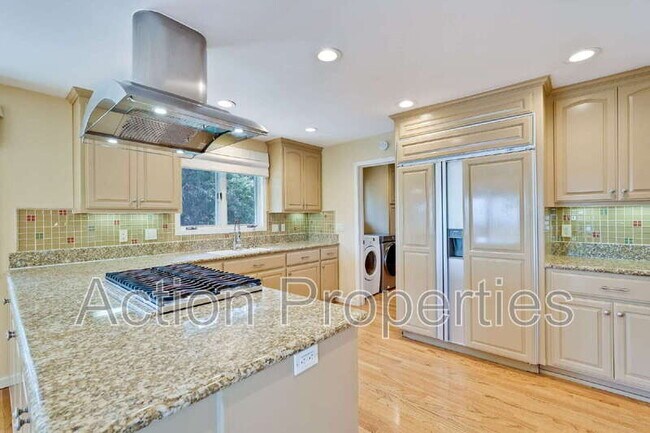 Building Photo - 15350 Norton Rd