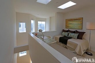 Building Photo - 18 Jennifer Pl