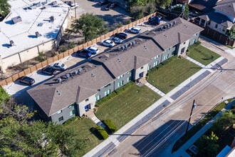 Building Photo - White Rock Views Apartments