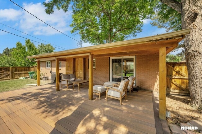Building Photo - Spacious 4BR House in South Denver