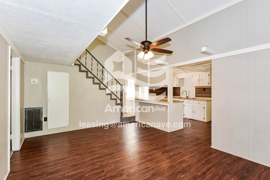 Building Photo - 130 Pinestraw Cir