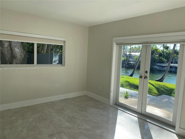 Building Photo - 6090 SW 63rd Ave