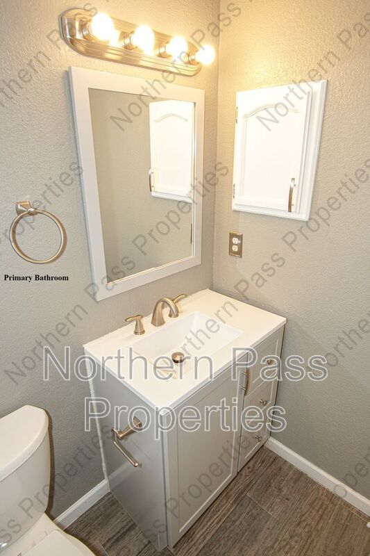 Building Photo - 4020 Tierra Inez Pl