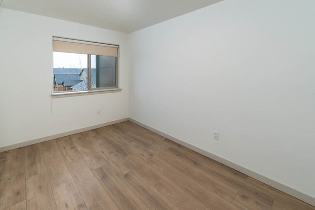 Building Photo - Beautiful Home in Highly Desired NW Redmond Neighborhood